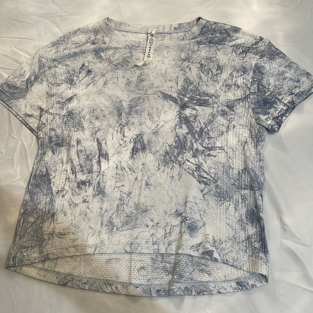 Lululemon women’s t-shirt , multi-color, size M